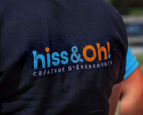 Logotype en situation sur textile