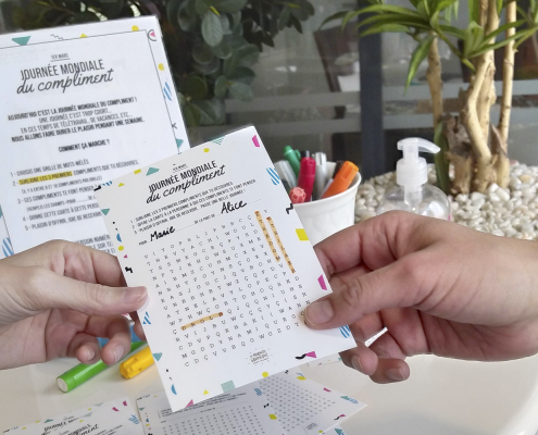 Kit journée du compliment Le 1 mars c’est la journée mondiale du compliment ! Créez une animation pour cette journée en renforçant votre cohésion d’équipe de manière ludique.